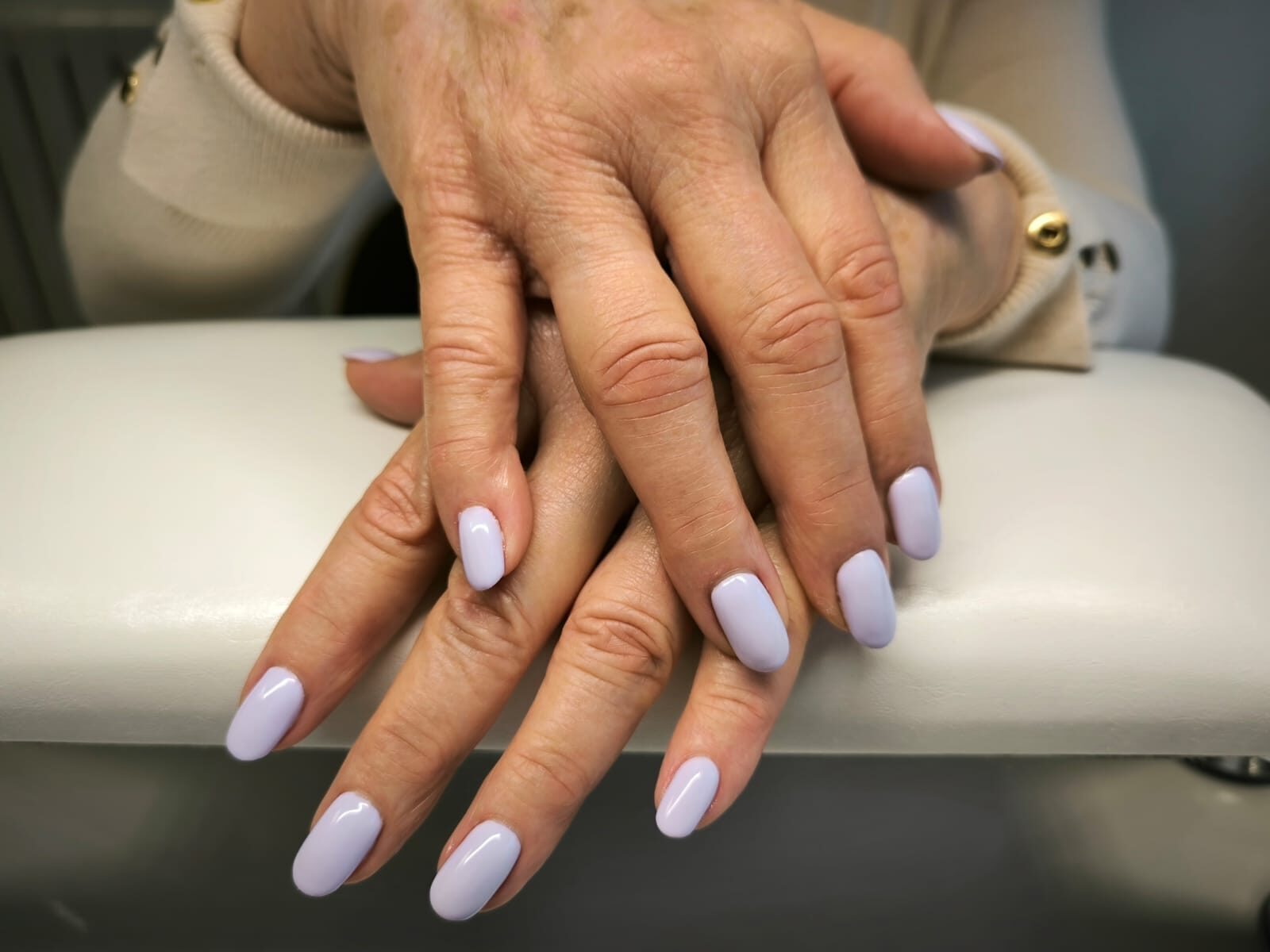 PRESTATION POUR VOS MAINS, vernis semi-permanent